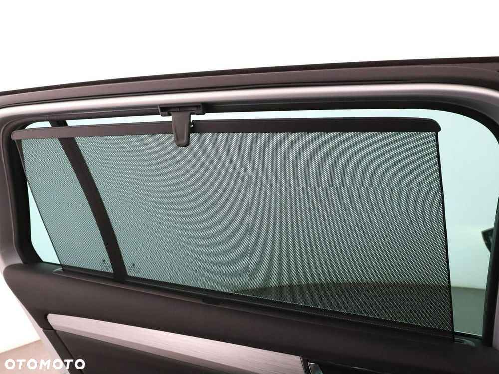 Skoda Superb 2.0 TDI DSG Ambition - 41