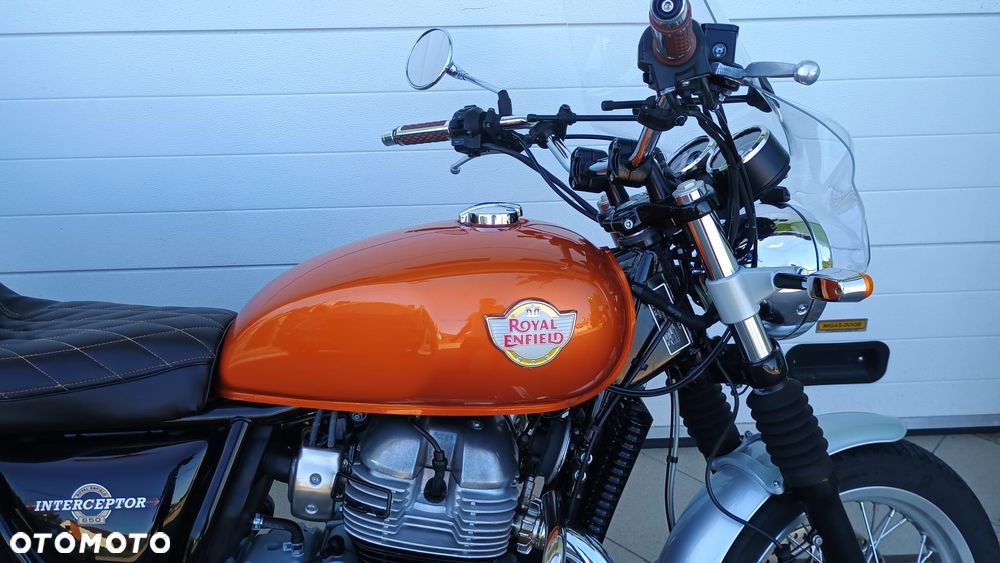 Royal Enfield Interceptor - 29