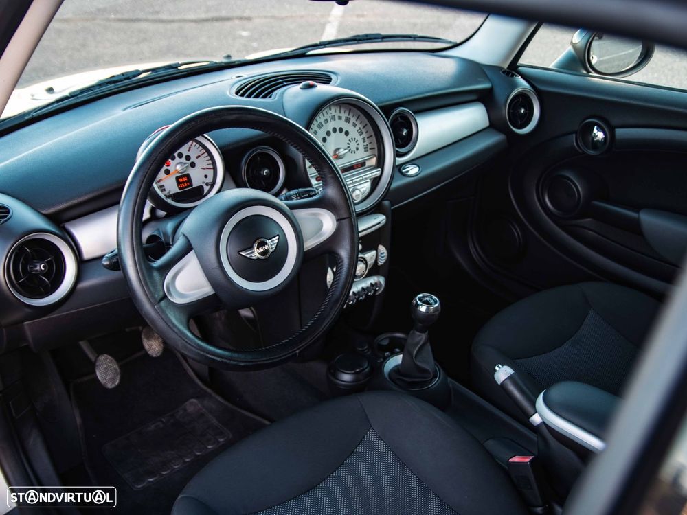 MINI 3 Portas Cooper D - 8