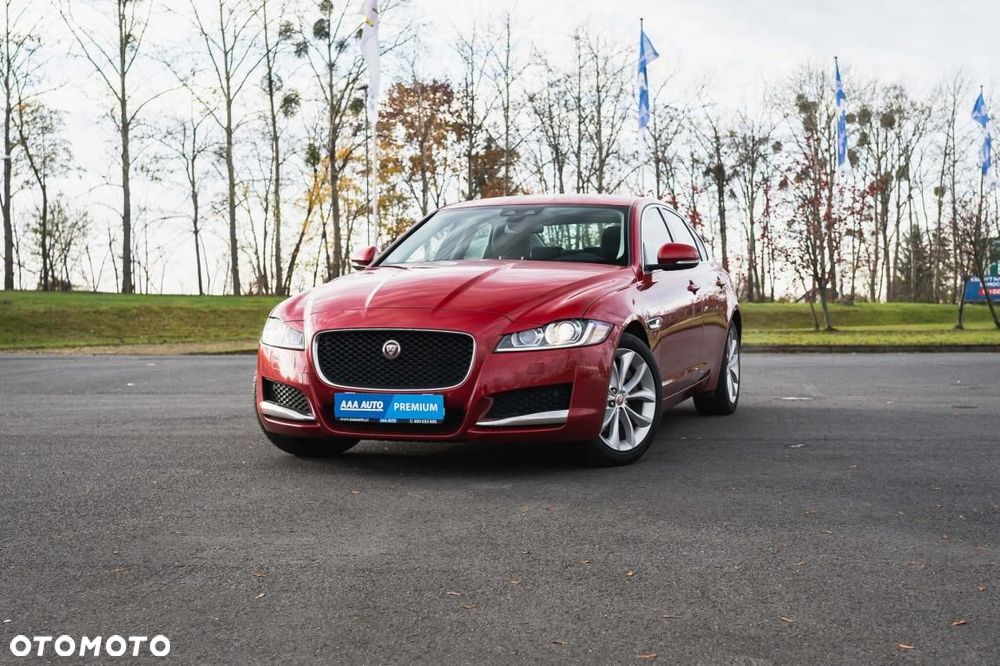 Jaguar XF - 3