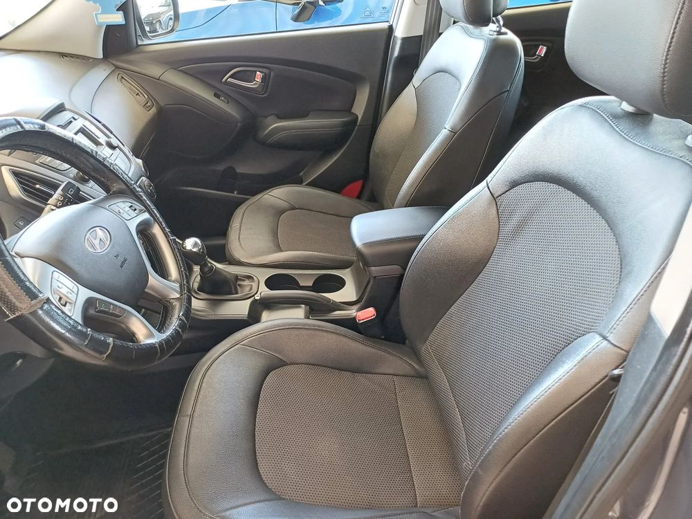 Hyundai ix35 - 11