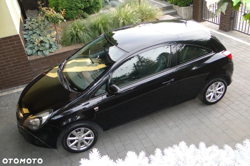 Opel Corsa 1.4 16V EcoFLEX Start-Stop 150 Jahre - 9