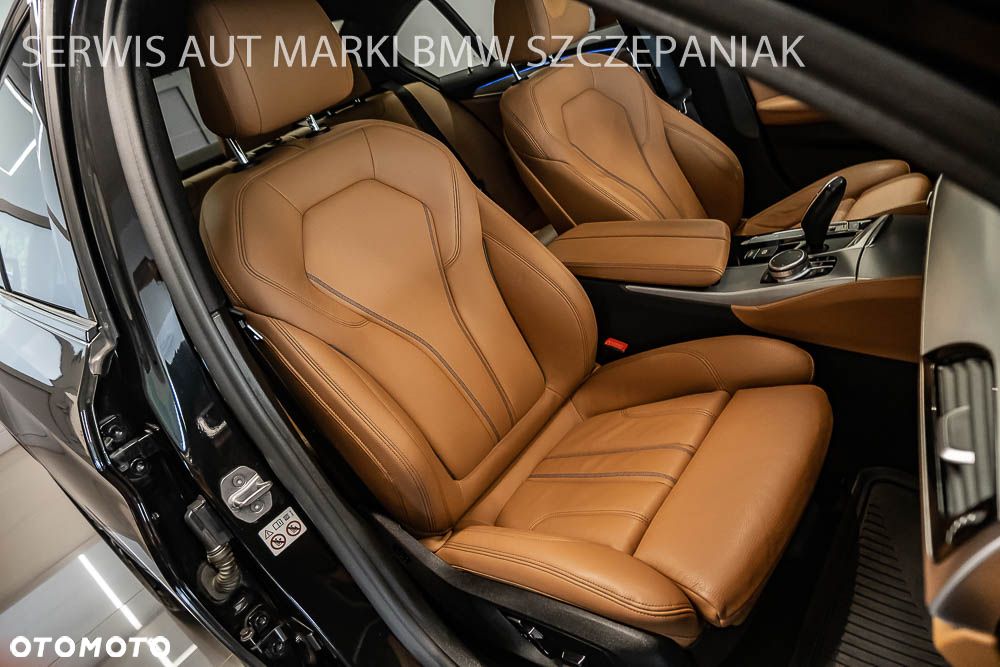 BMW Seria 5 530d xDrive M Sport sport - 32