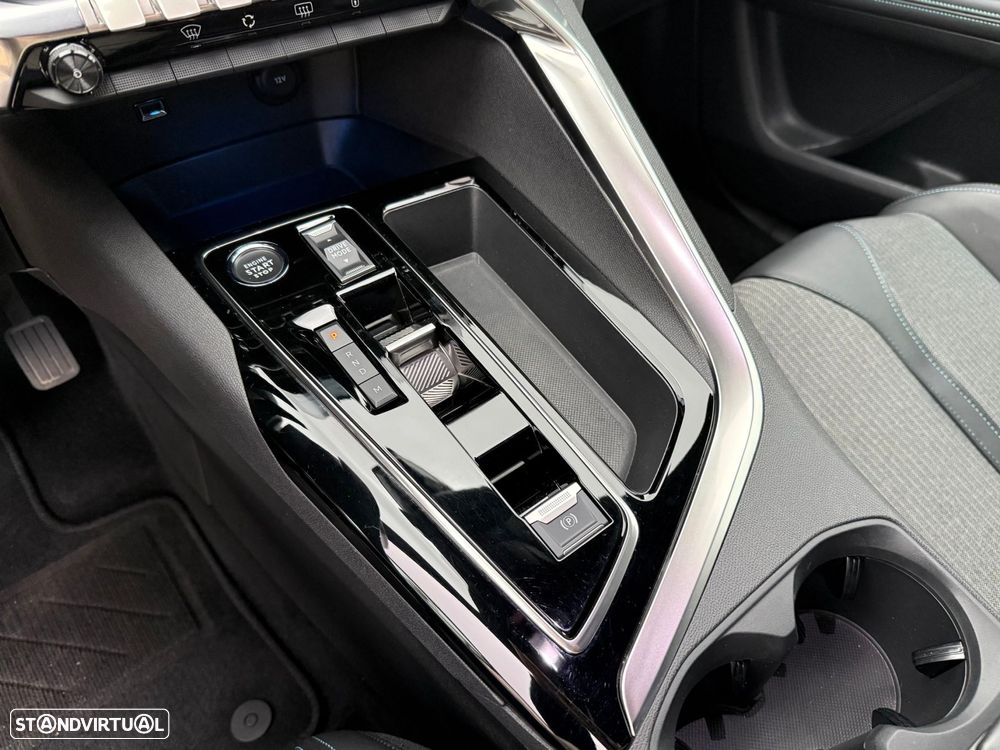 Peugeot 5008 1.5 BlueHDi Allure EAT8 - 18