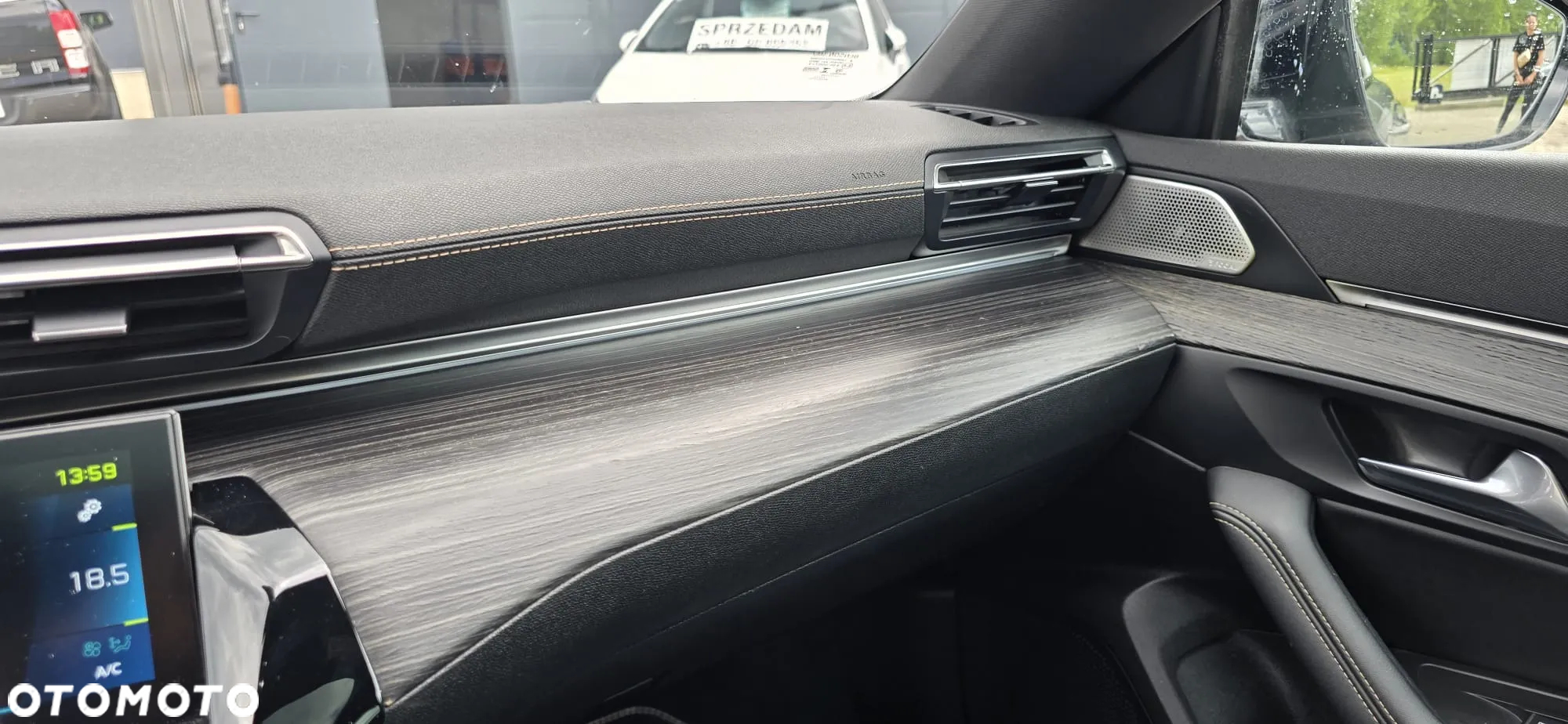 Peugeot 508 SW Plug-In Hybrid 225 e-EAT8 Allure - 26