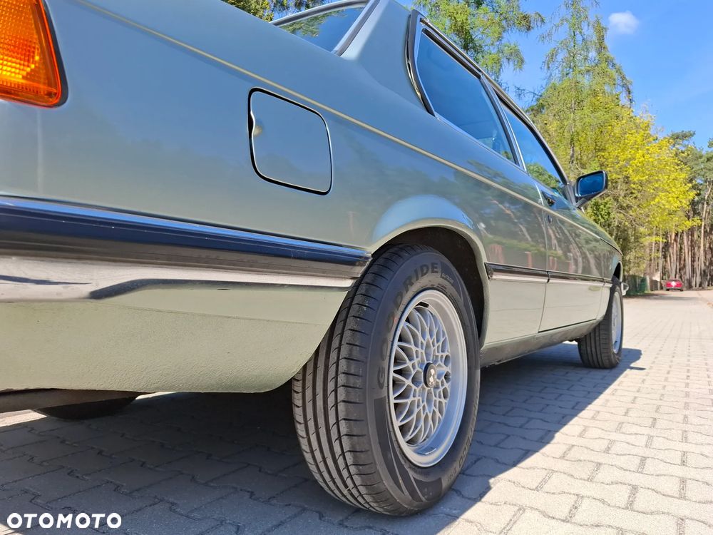 BMW Seria 3 - 10