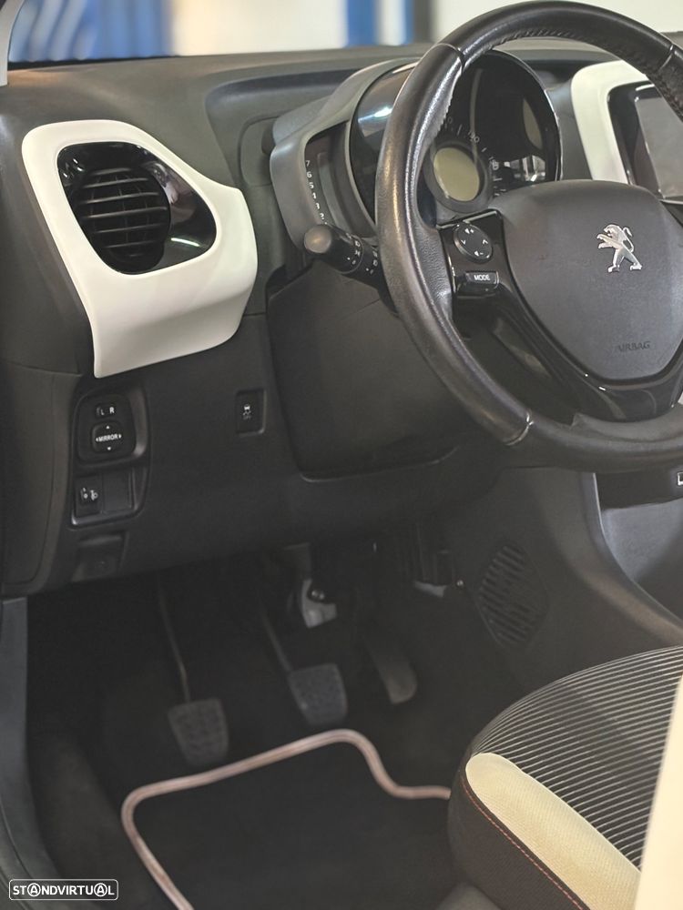 Peugeot 108 1.2 PureTech Top! Roland Garros - 36