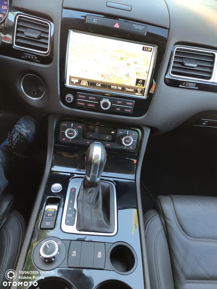 Volkswagen Touareg - 16