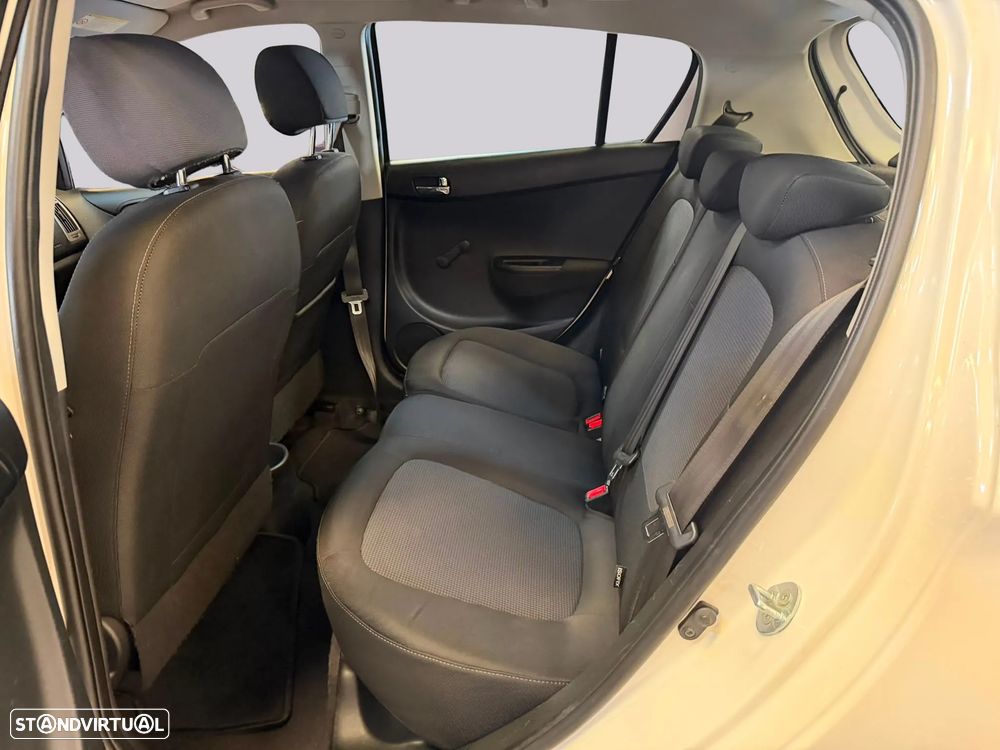 Hyundai i20 - 22