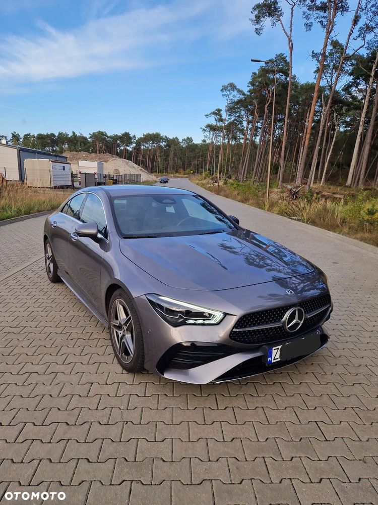 Mercedes-Benz CLA - 4