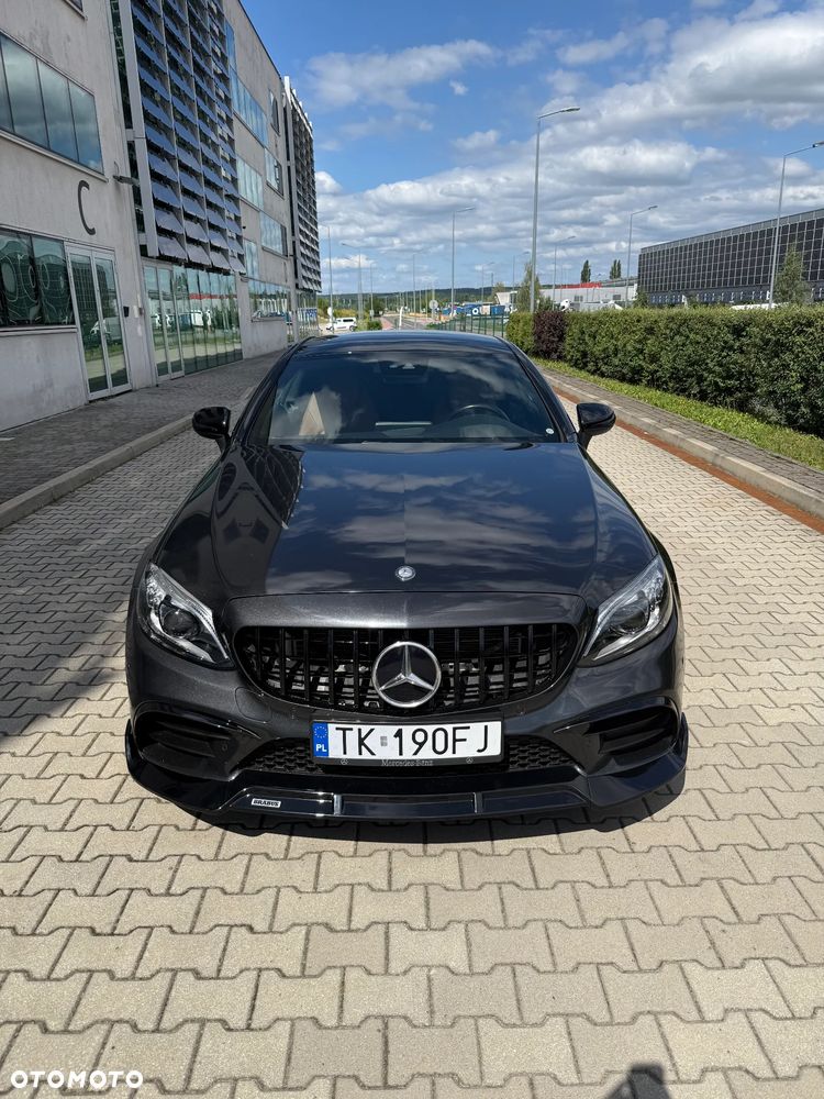 Mercedes-Benz Klasa C 300 9G-TRONIC AMG Line - 1