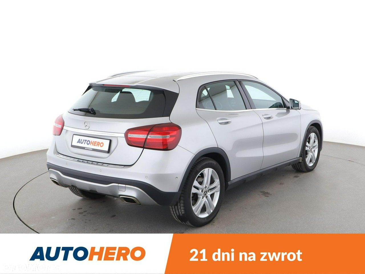 Mercedes-Benz GLA 200 Urban - 7