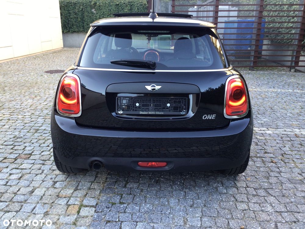 Mini One 2017 photo 3