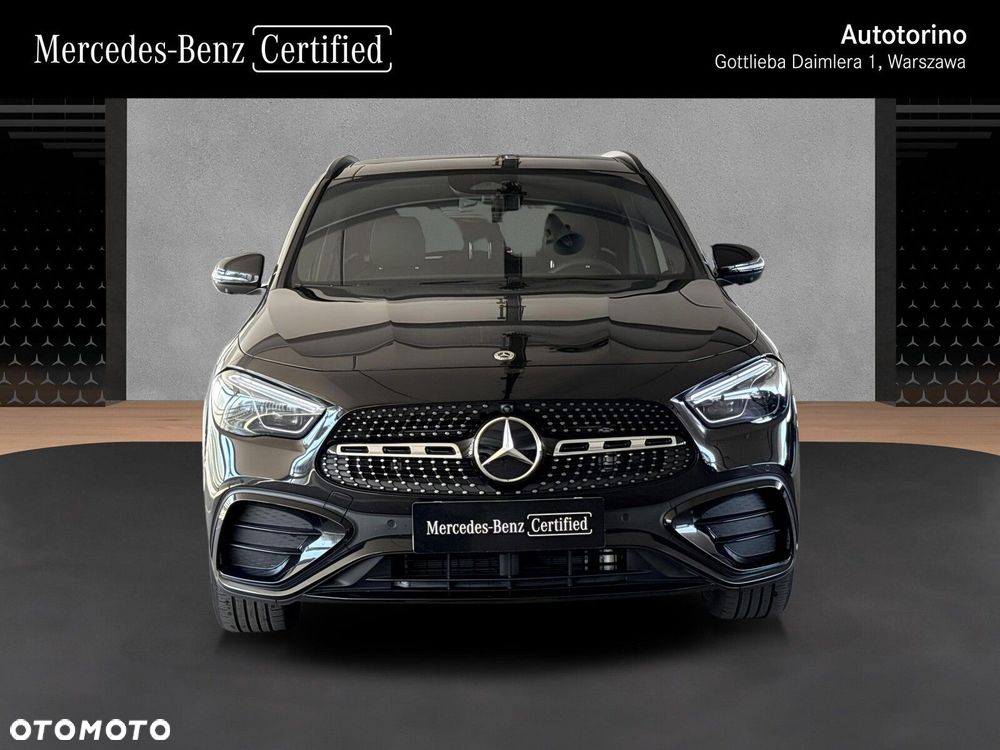 Mercedes-Benz GLA - 9