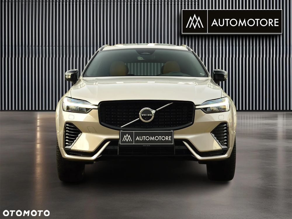 Volvo XC 60 T8 Plug-In Hybrid AWD Ultimate Dark - 4
