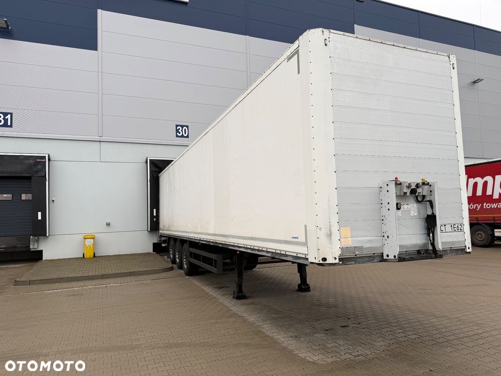 Schmitz Cargobull SKO 24 - 9