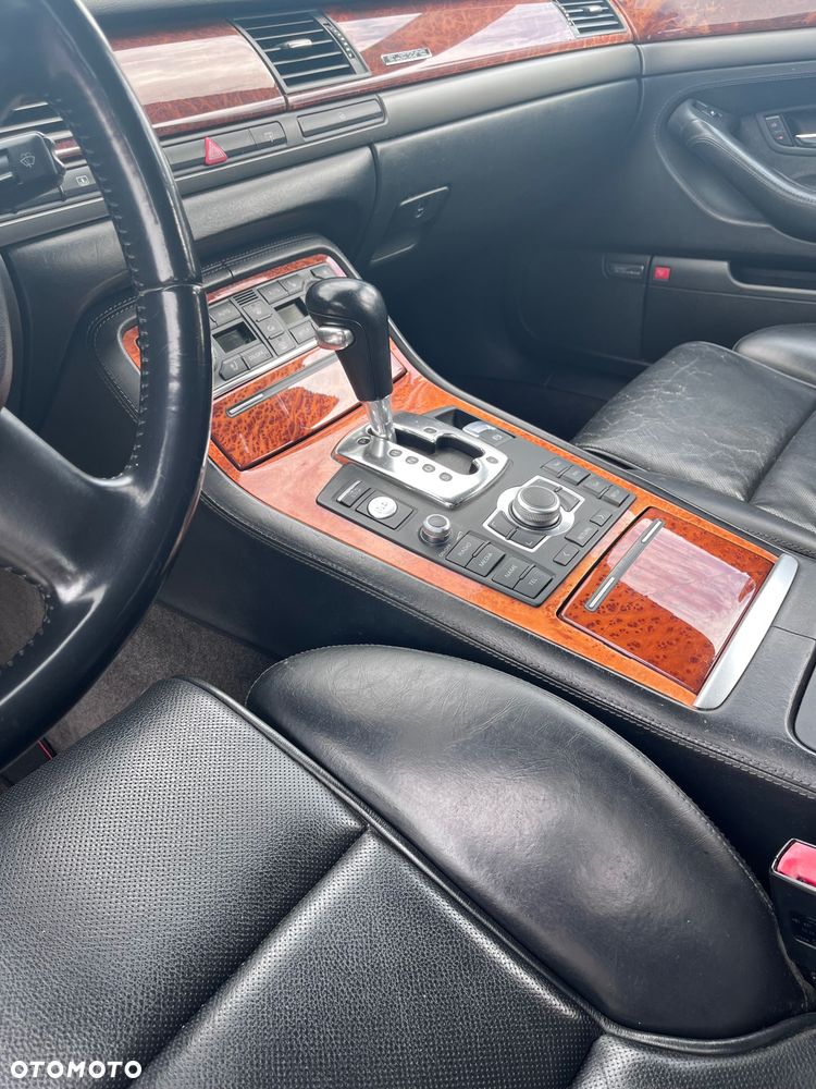 Audi A8 - 3