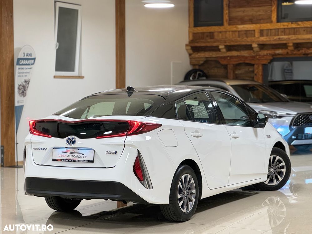 Toyota Prius Prime 1.8 HSD Dynamic - 3