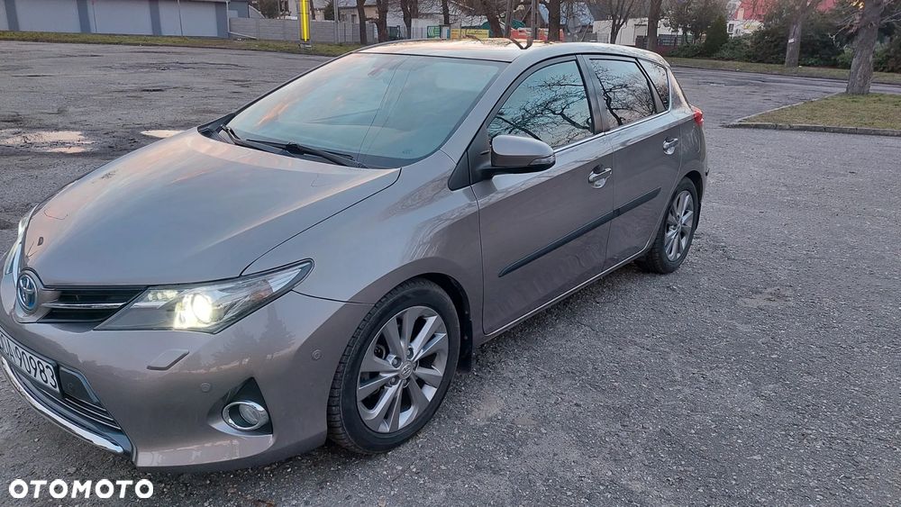 Toyota Auris - 11