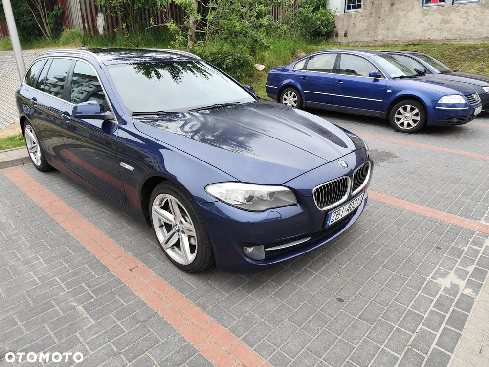 BMW Seria 5 520d xDrive - 21