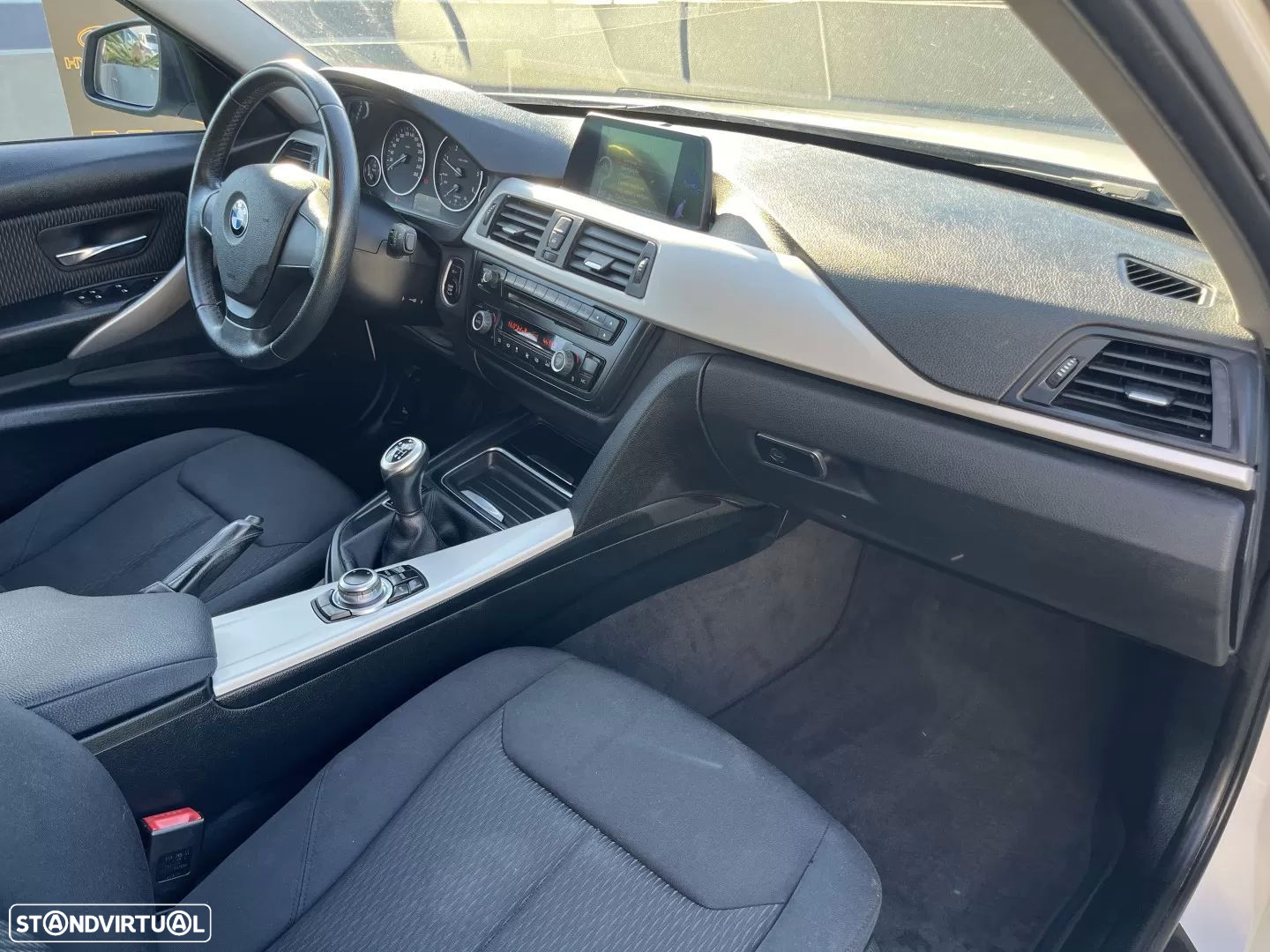 BMW 318 d Touring Sport Line - 40