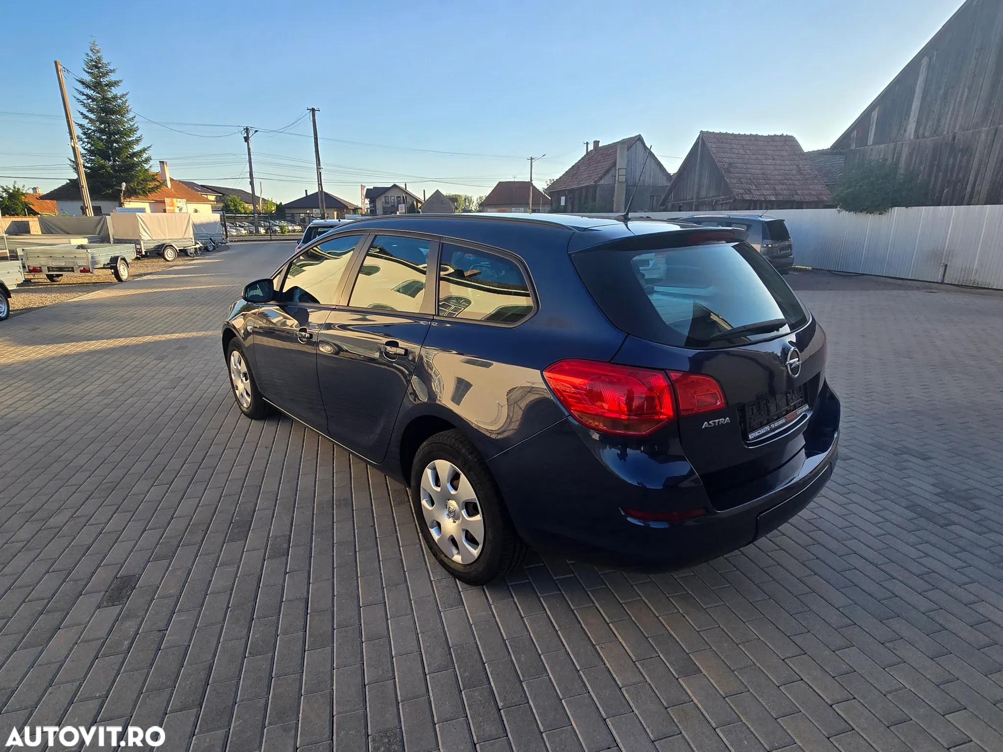 Opel Astra 1.4 EcoFLEX Edition - 3