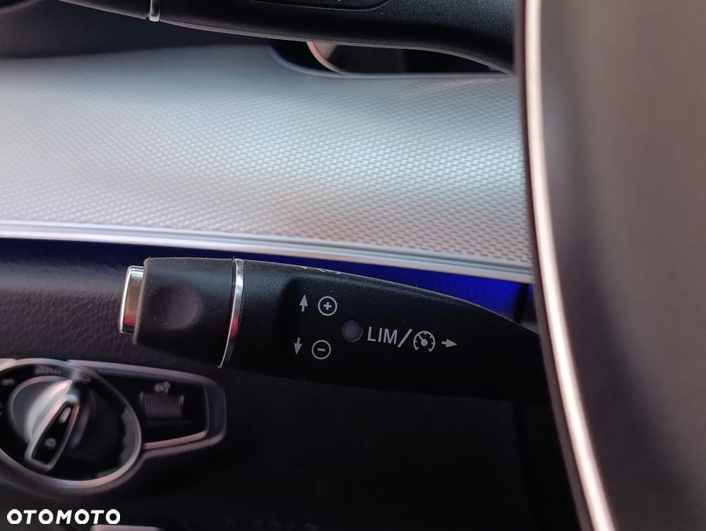 Mercedes-Benz Klasa E 200 9G-TRONIC AMG Line - 20