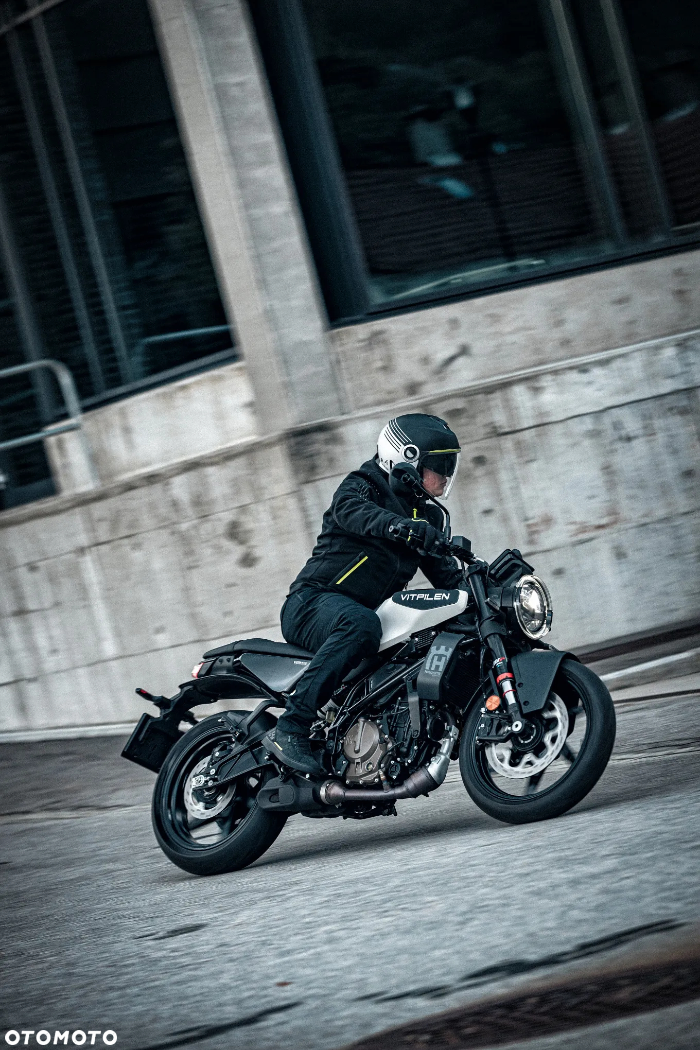 Husqvarna Vitpilen - 14