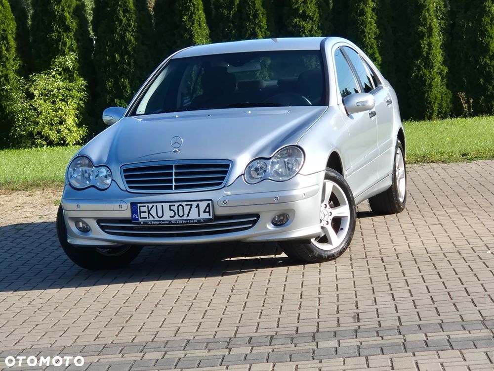 Mercedes-Benz Klasa C 180 Kompressor Classic Sport Edition - 12