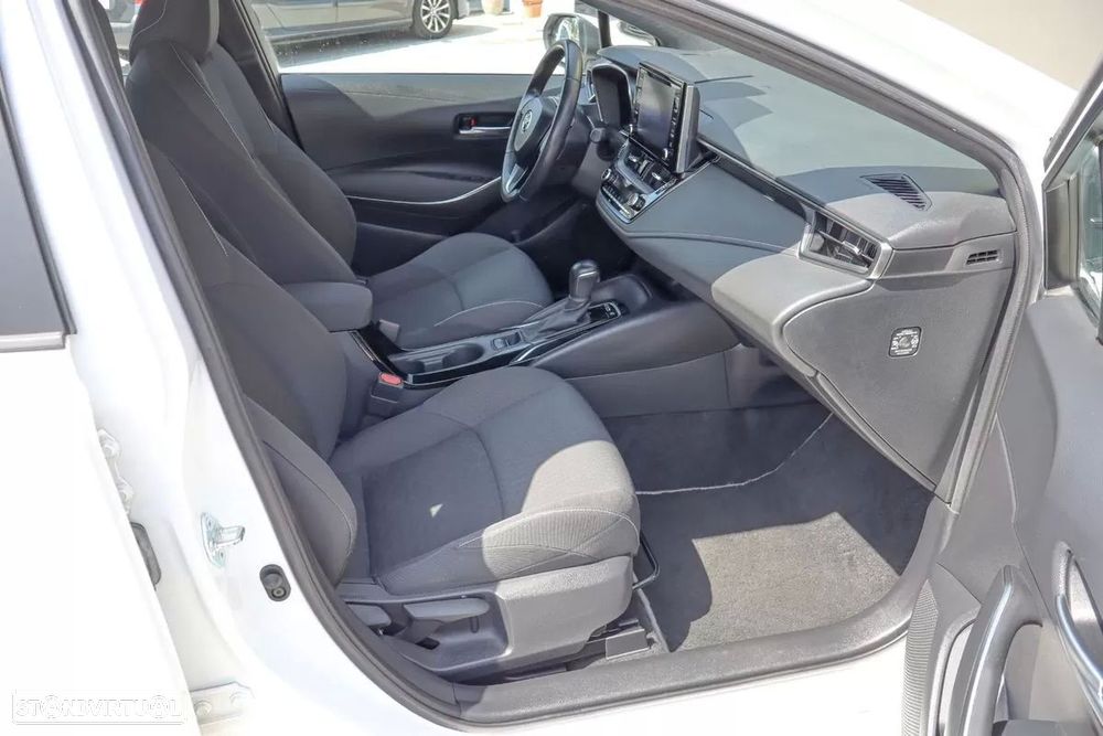 Toyota Corolla 1.8 Hybrid Comfort - 19