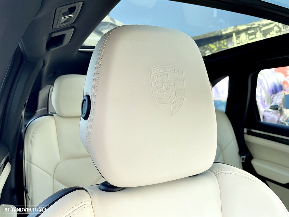Porsche Cayenne S E-Hybrid - 40