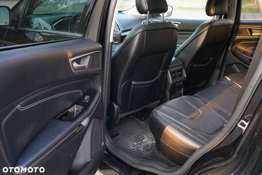 Ford Edge 2.0 TDCi 4WD Titanium - 14