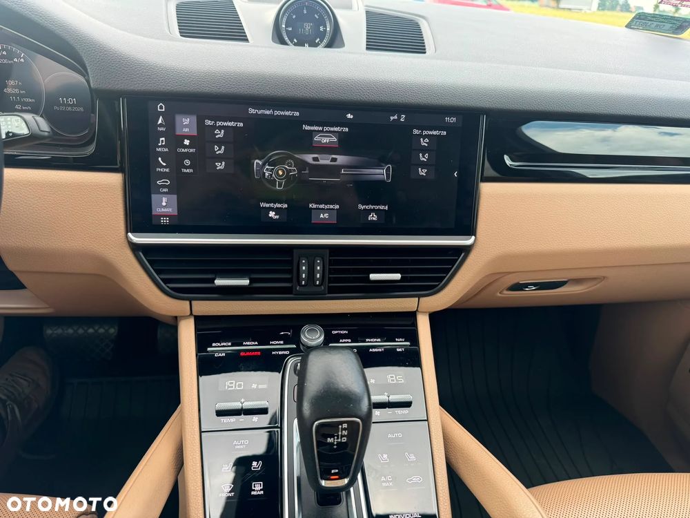 Porsche Cayenne E-Hybrid - 17