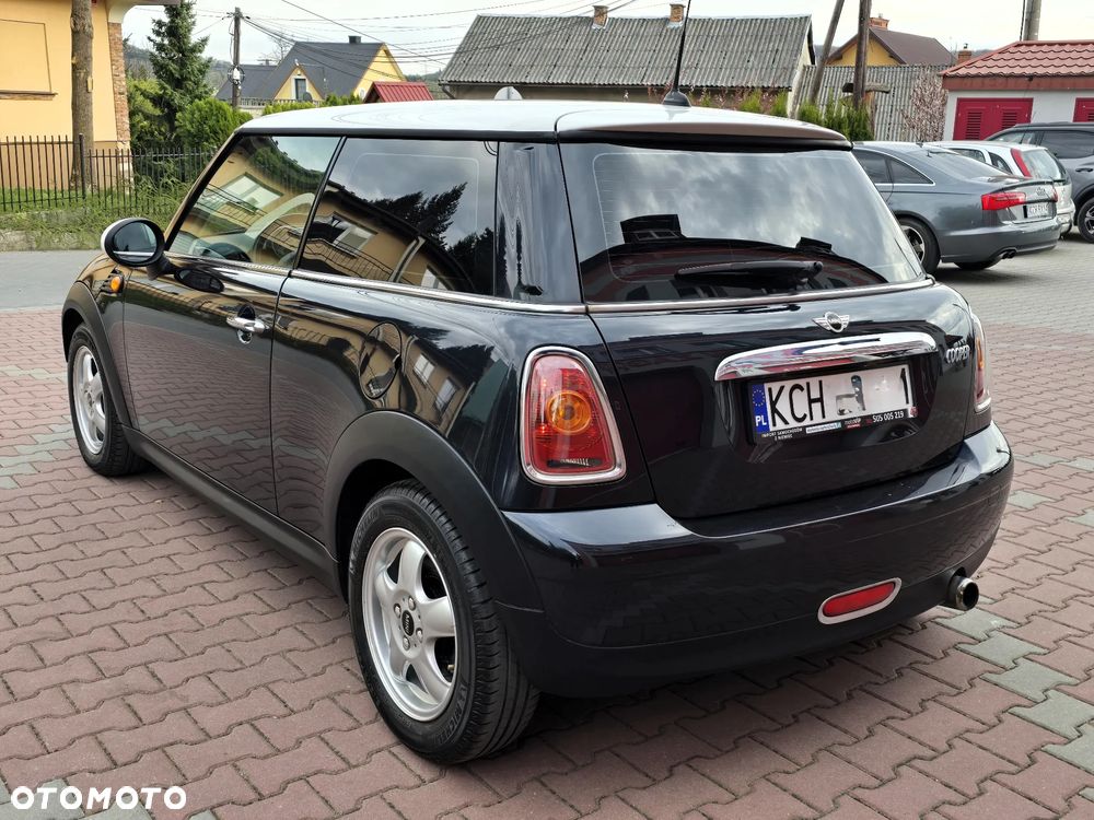 MINI Cooper Standard - 5