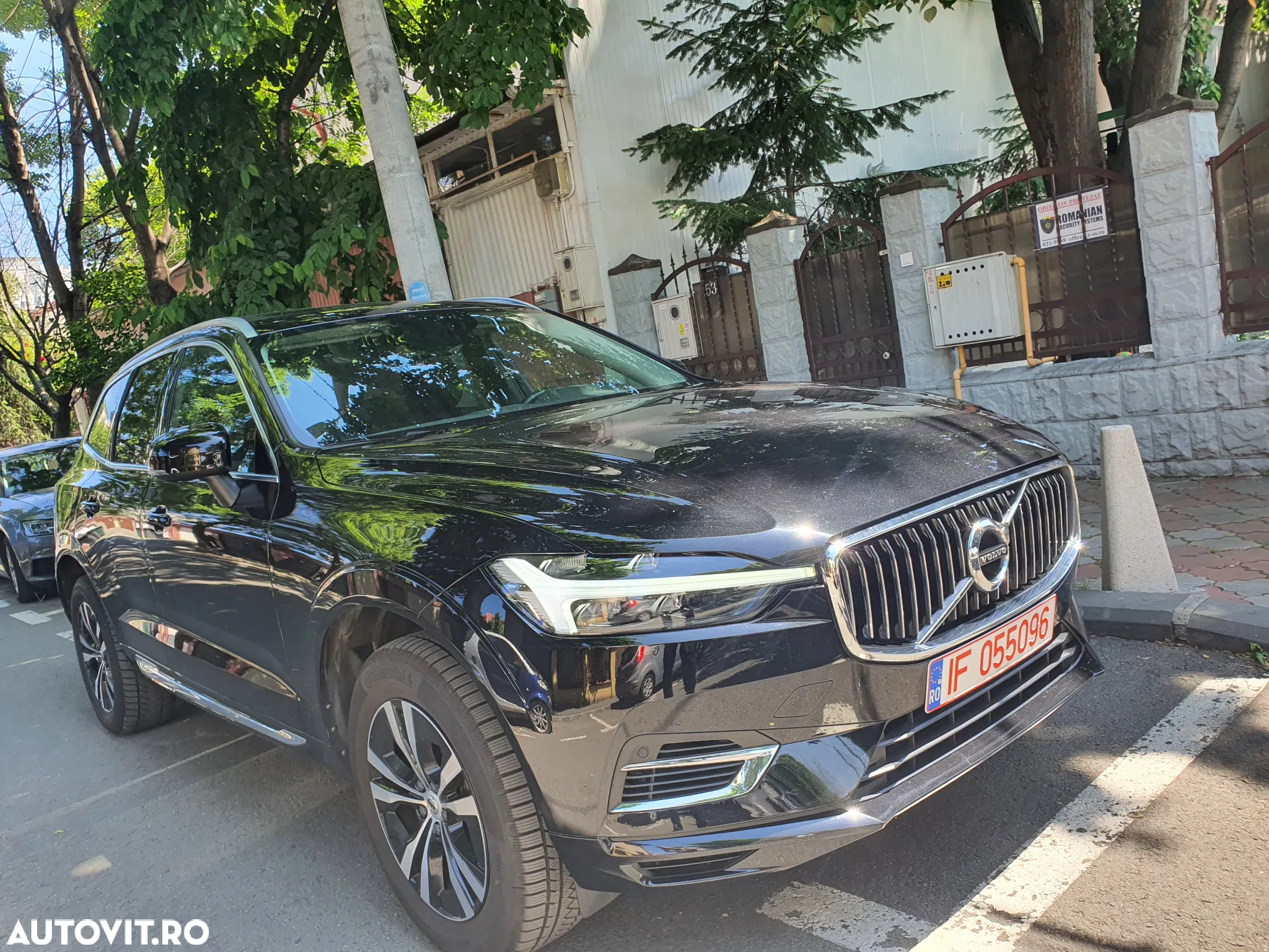 Volvo XC 60 T6 AWD Recharge Ultimate Black Edition - 2