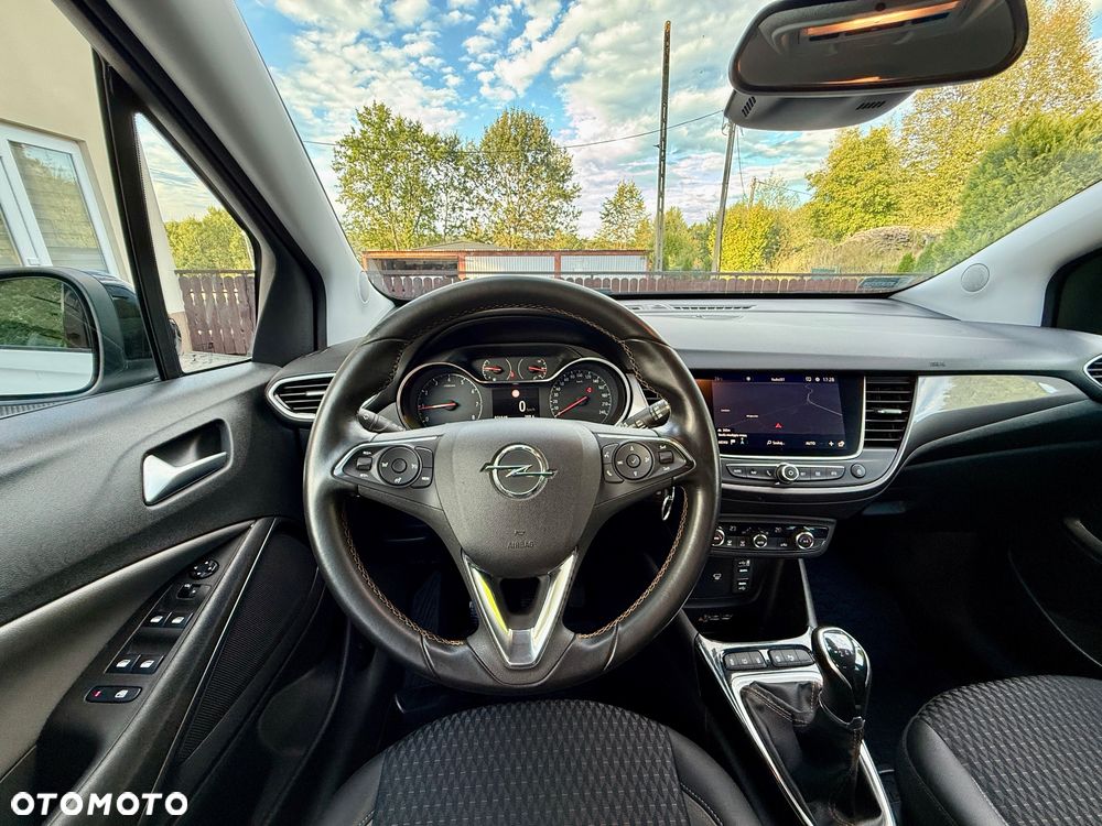 Opel Crossland X 1.2 T Design Line S&S - 29