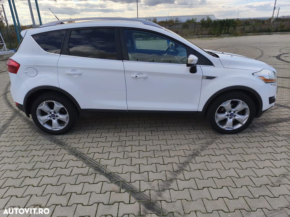 Ford Kuga 2.0 TDCi 4WD Powershift Titanium - 18