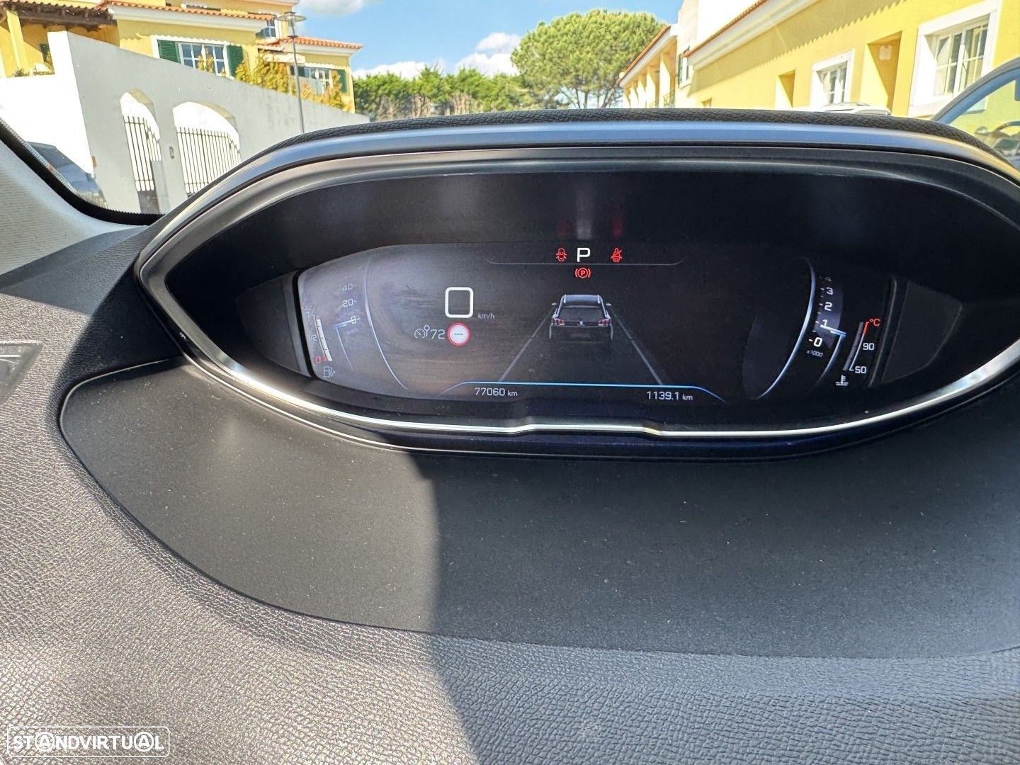 Peugeot 5008 1.2 PureTech Allure Pack EAT8 - 18