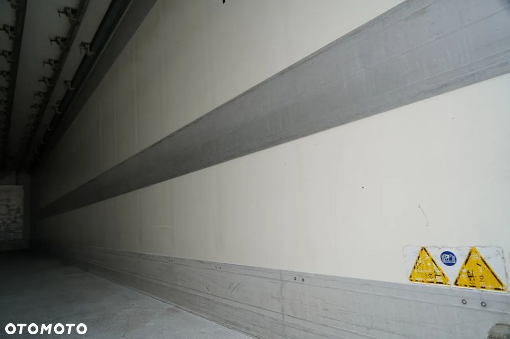 Schmitz Cargobull CHŁODNIA / THERMO KING  / HAKÓWKA / OŚ PODNOSZONA / KOSZ NA PALETY - 17