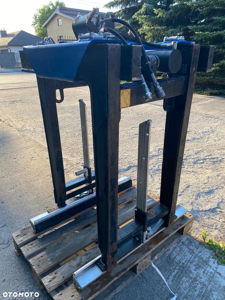 Kinshofer KM332V-1100 chwytak hydrauliczny do kostki bloczków HDS 2021 - 1