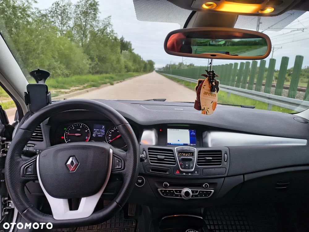 Renault Laguna 2.0 dCi FAP GT - 31