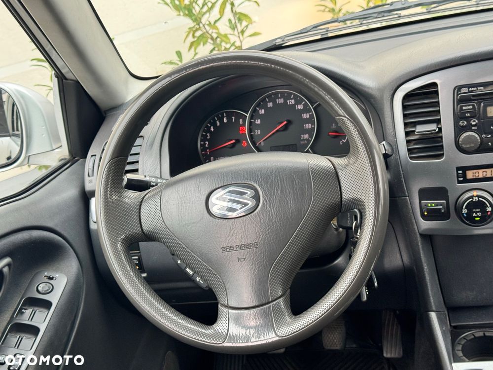 Suzuki Vitara 2.0 16V JLXS - 27