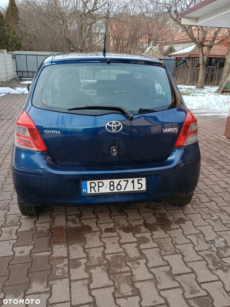 Toyota Yaris 1.0 Luna - 2