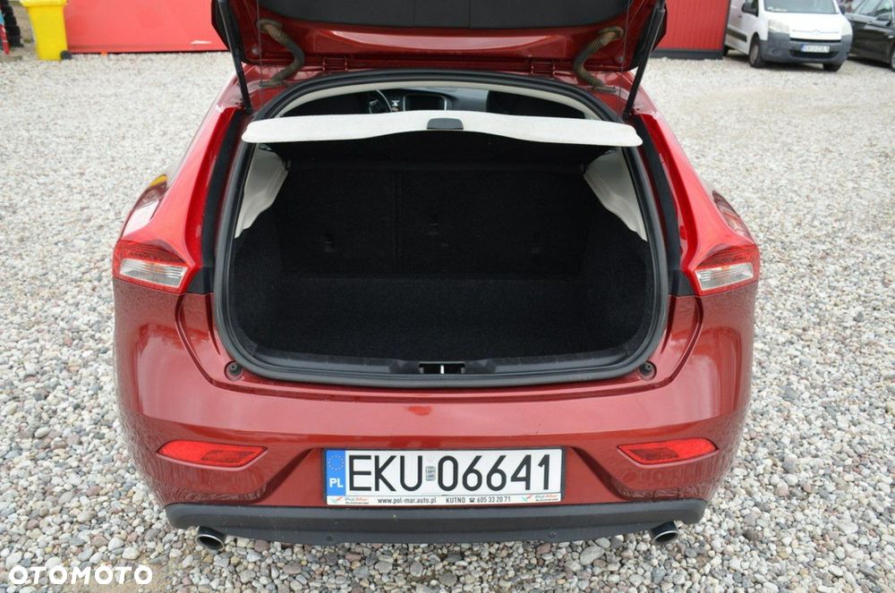 Volvo V40 - 14