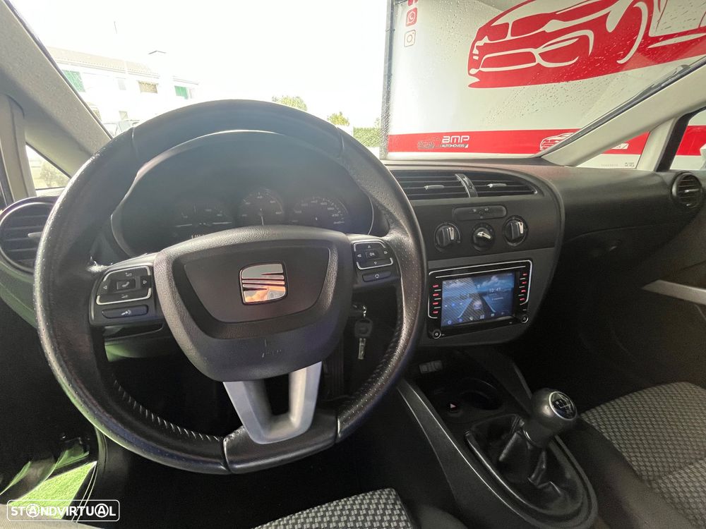 SEAT Leon 1.6 TDI DPF Ecomotive Sport - 9