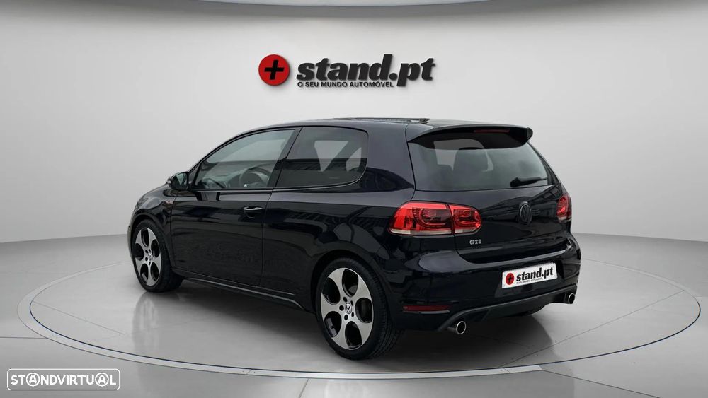 VW Golf 2.0 GTI - 7