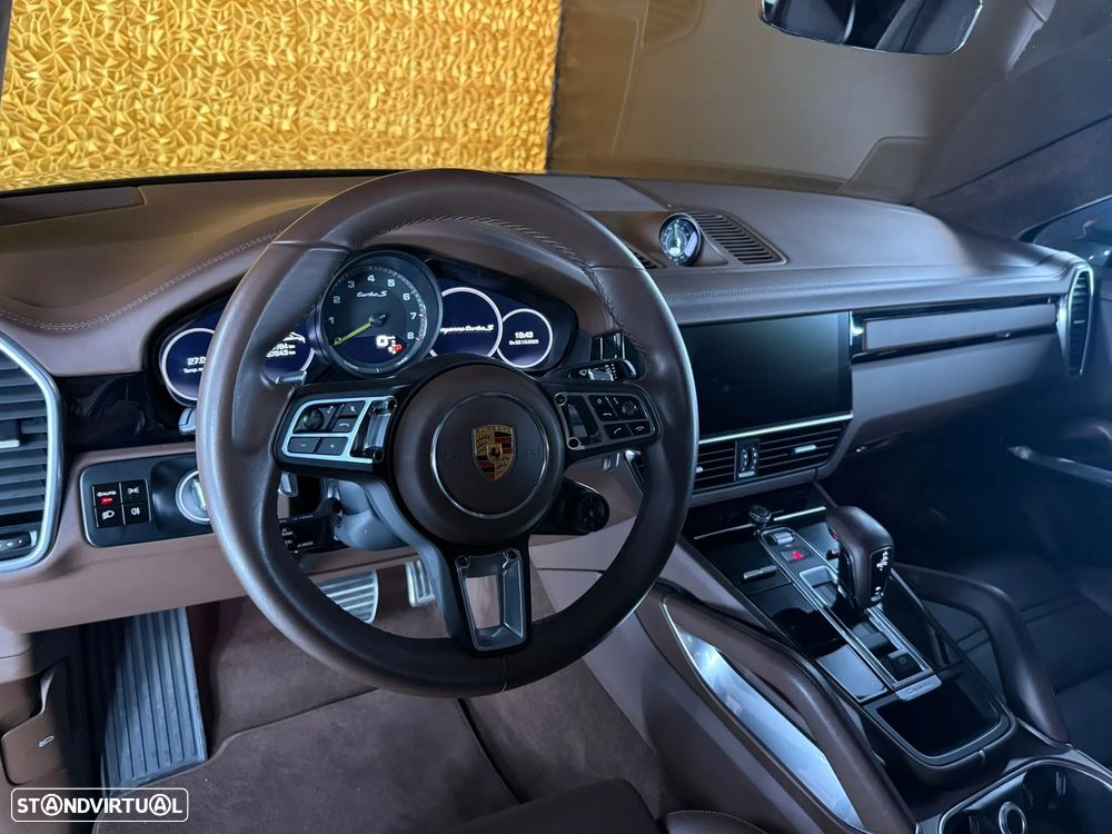 Porsche Cayenne Coupé Turbo S E-Hybrid - 33