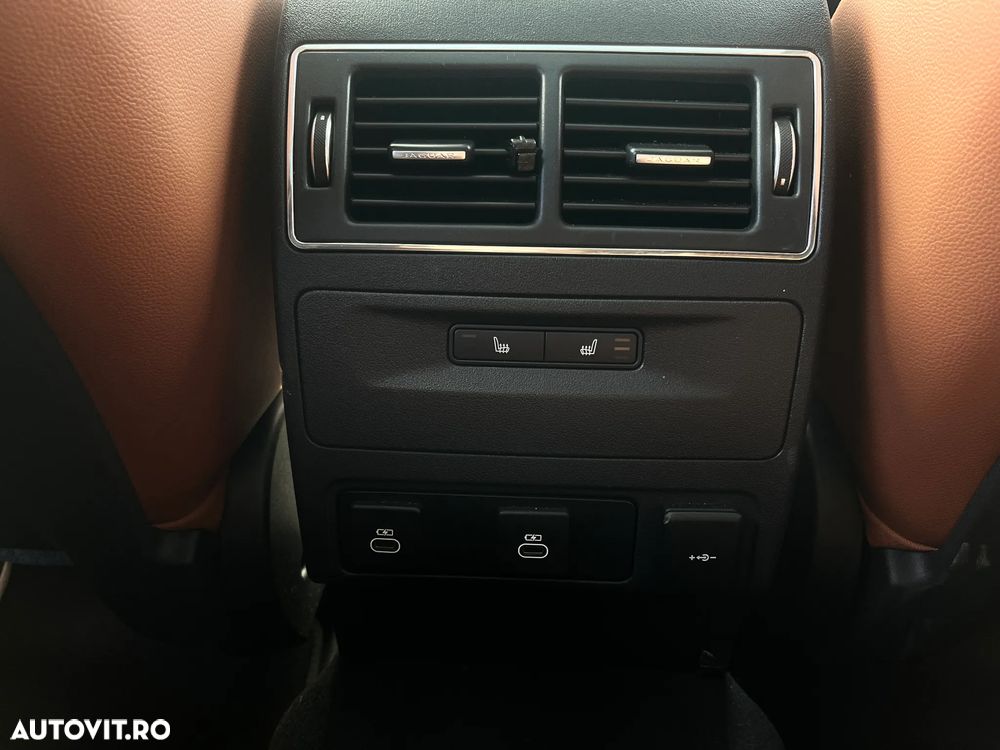 Jaguar F-Pace 25t AWD R-Sport - 15