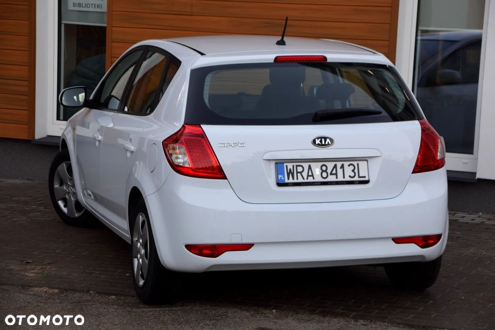 Kia Ceed 1.4 Comfort - 9
