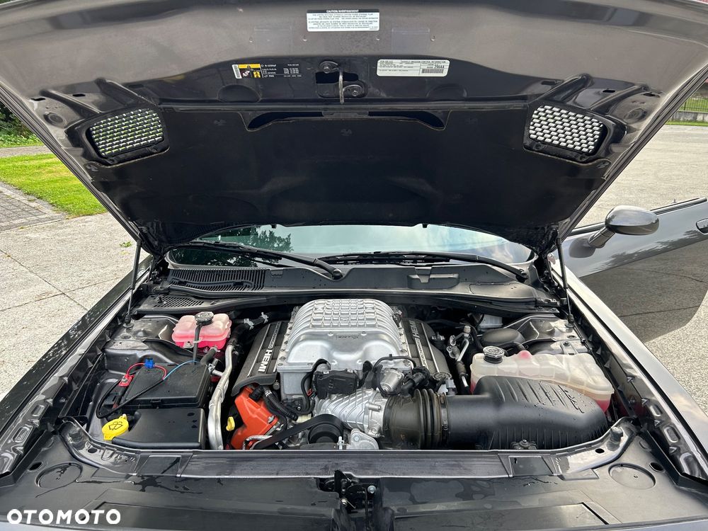 Dodge Challenger 6.2 Hellcat - 7